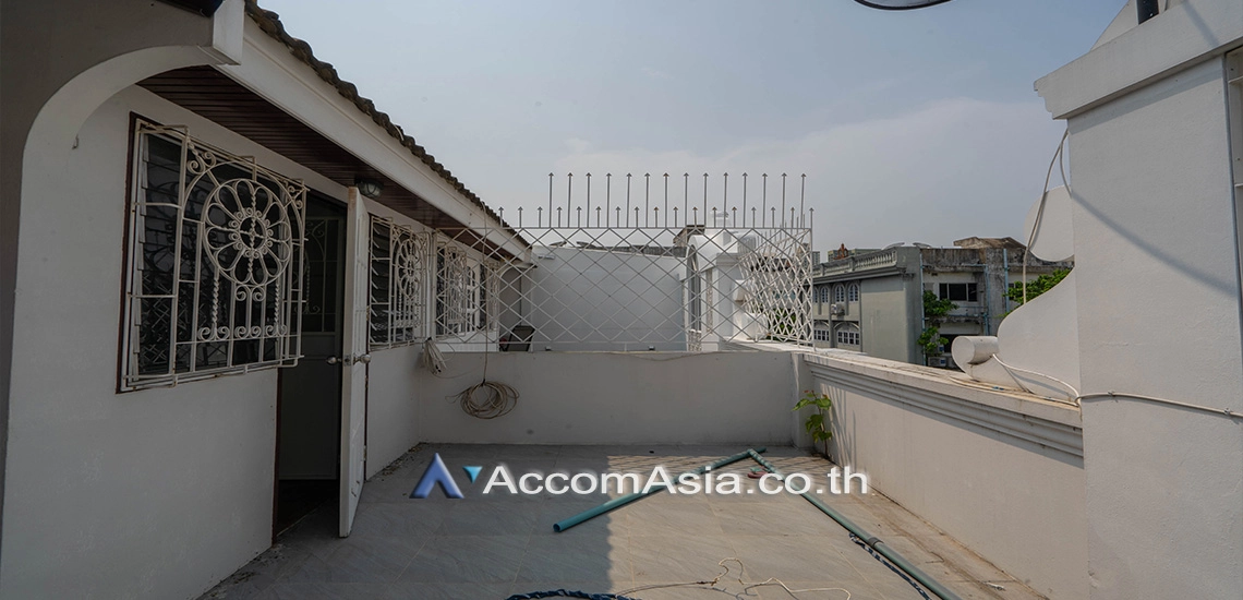 8  5 br House For Rent in Sukhumvit ,Bangkok BTS Ekkamai at Ekkamai Villas AA17168