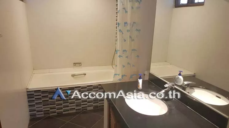 11  3 br Apartment For Rent in Sukhumvit ,Bangkok BTS Phrom Phong at Family Size Desirable AA17191