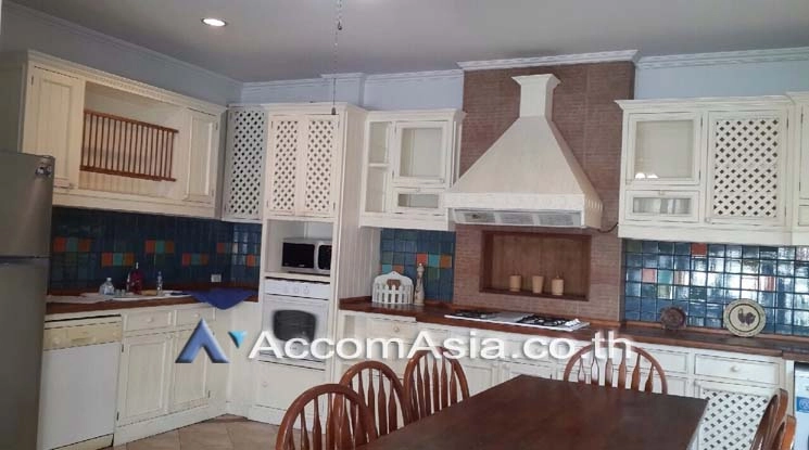 6  3 br Townhouse For Rent in Bang Na ,Bangkok BTS Bearing at Fantasia Villa 2 AA17201
