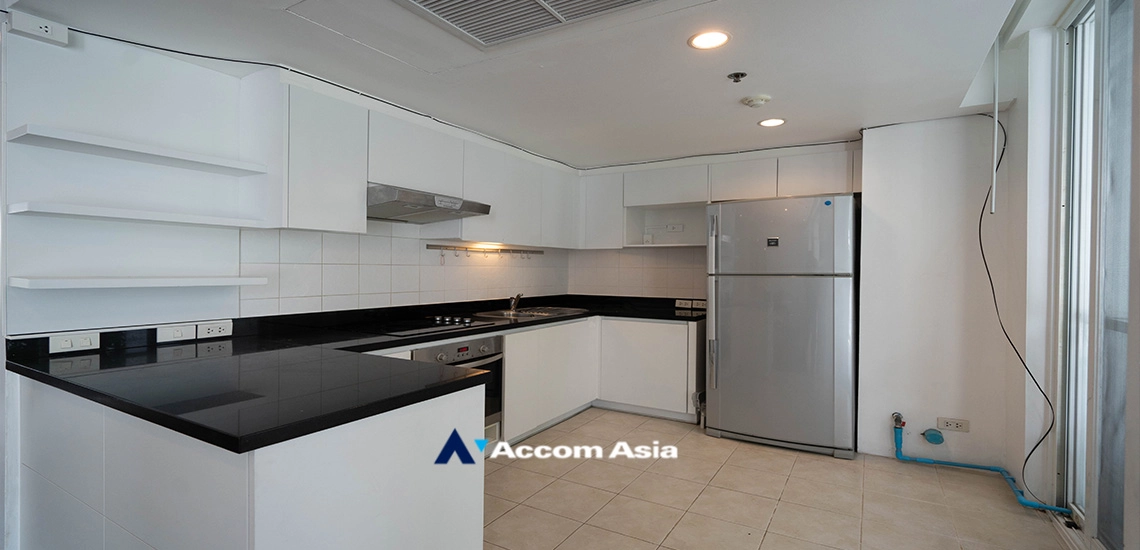 5  4 br Apartment for rent and sale in Sukhumvit ,Bangkok BTS Ekkamai at Ekkamai Family Apartment AA17223