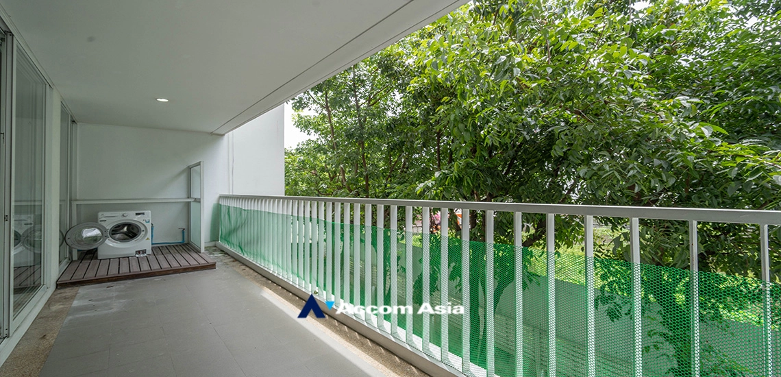 6  4 br Apartment for rent and sale in Sukhumvit ,Bangkok BTS Ekkamai at Ekkamai Family Apartment AA17223