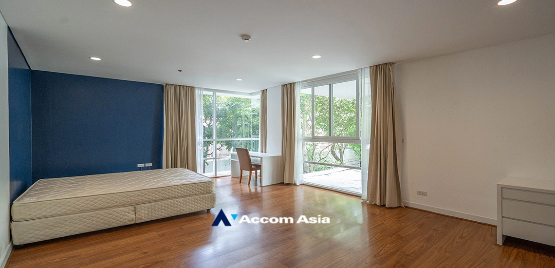 12  4 br Apartment for rent and sale in Sukhumvit ,Bangkok BTS Ekkamai at Ekkamai Family Apartment AA17223