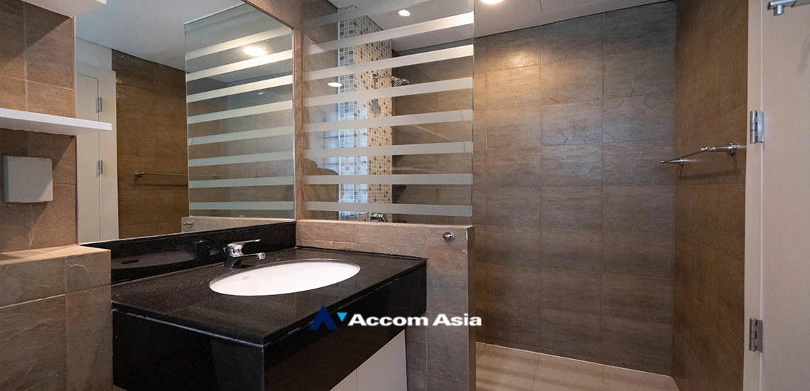 19  4 br Apartment for rent and sale in Sukhumvit ,Bangkok BTS Ekkamai at Ekkamai Family Apartment AA17223