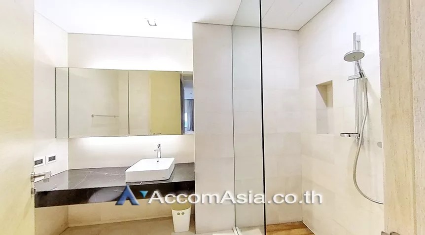 8  1 br Condominium For Rent in Silom ,Bangkok BTS Sala Daeng - MRT Silom at Saladaeng Residences AA17229