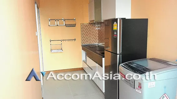  2 Bedrooms  Condominium For Rent & Sale in Charoenkrung, Bangkok  near BTS Surasak - BRT Rama IX Bridge (AA17232)