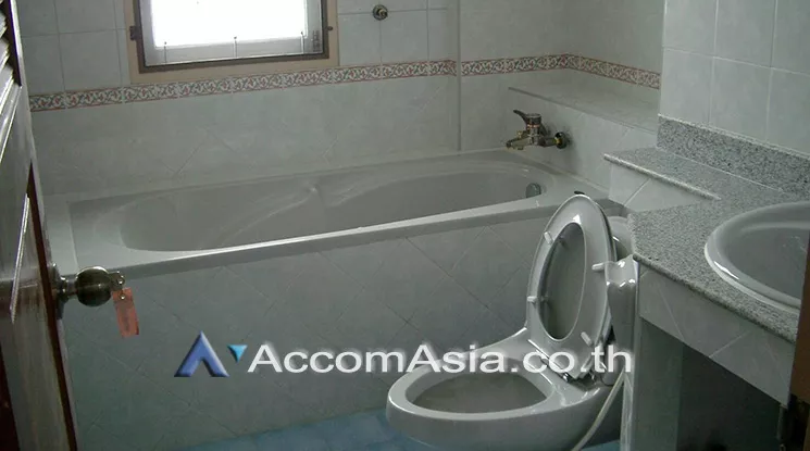6  5 br House for rent and sale in Pattanakarn ,Bangkok ARL Hua Mak at Moo Baan Chuanchuen AA17246