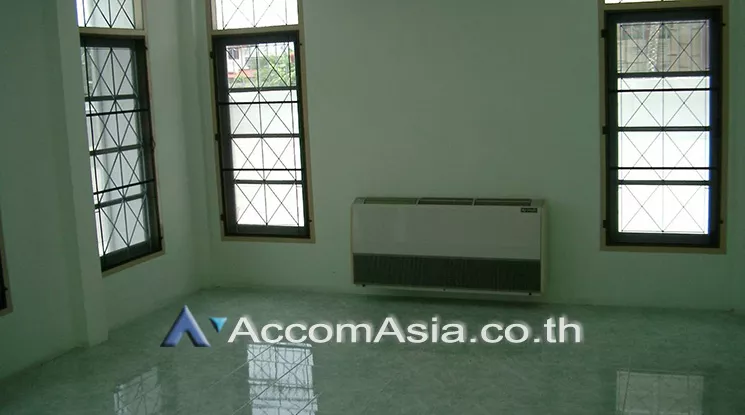 7  5 br House for rent and sale in Pattanakarn ,Bangkok ARL Hua Mak at Moo Baan Chuanchuen AA17246