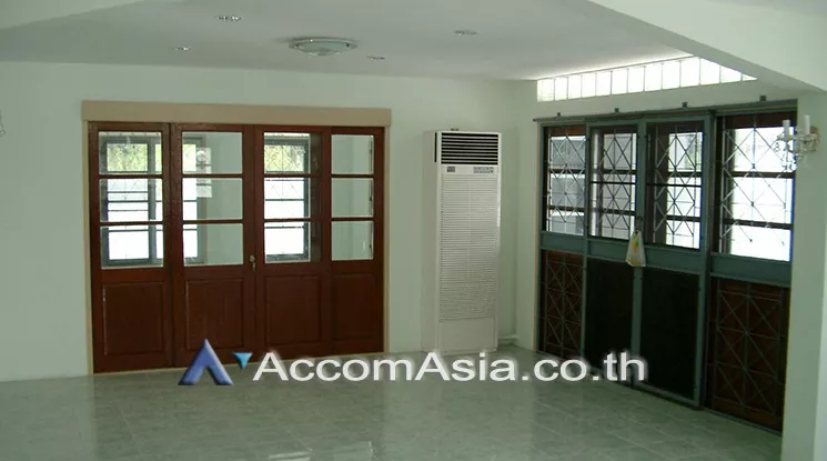 10  5 br House for rent and sale in Pattanakarn ,Bangkok ARL Hua Mak at Moo Baan Chuanchuen AA17246