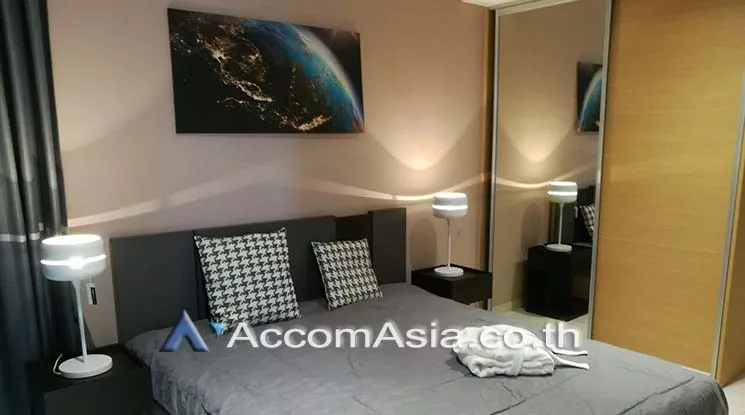 unit 2 Bedrooms  Condominium For Rent in Sukhumvit, Bangkok  near BTS Ekkamai (AA17247)