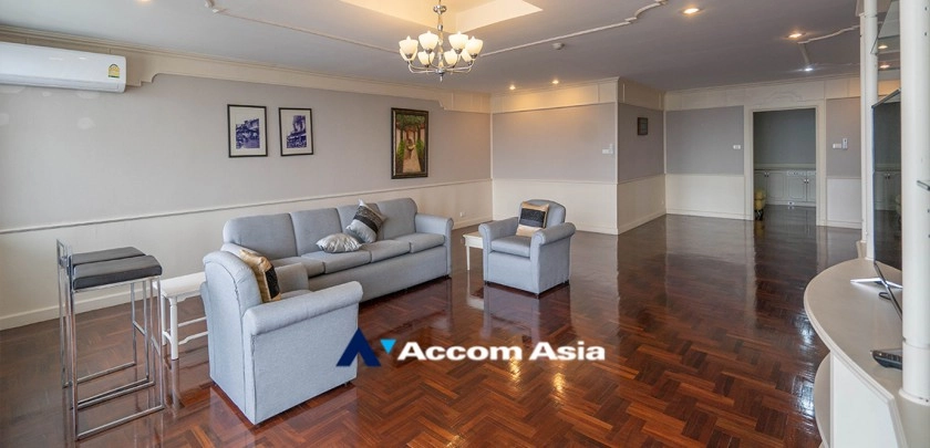 unitPet friendly |  3 Bedrooms  Apartment For Rent in Sukhumvit, Bangkok  near BTS Ekkamai (AA17254)