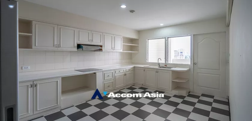 7  3 br Apartment For Rent in Sukhumvit ,Bangkok BTS Ekkamai at Ideal Place For Big Famlilies AA17254