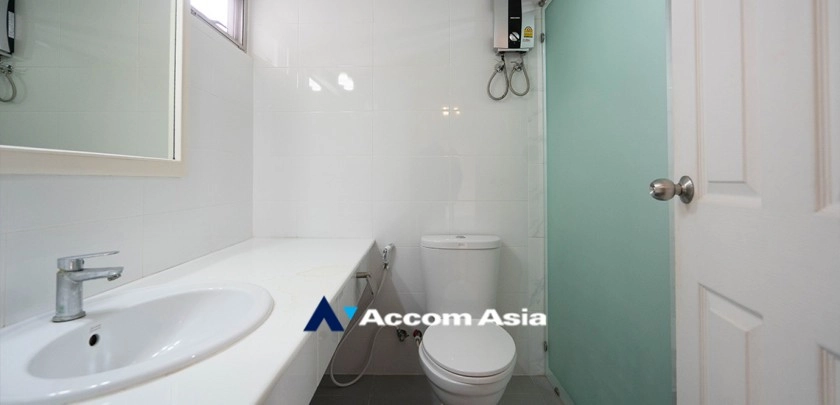 14  3 br Apartment For Rent in Sukhumvit ,Bangkok BTS Ekkamai at Ideal Place For Big Families AA17254