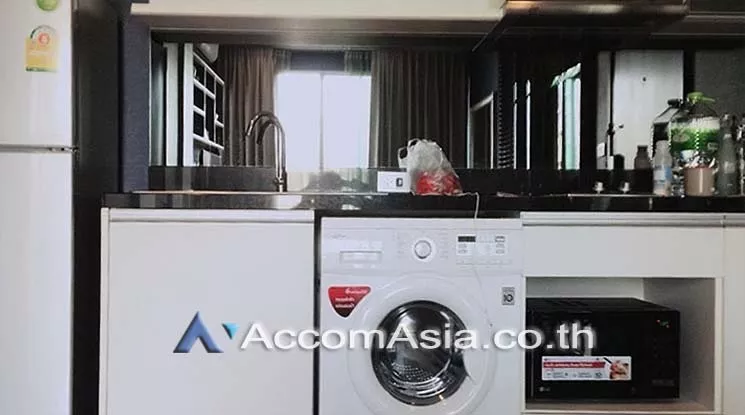  1 Bedroom  Condominium For Rent in Sukhumvit, Bangkok  near BTS Phra khanong (AA17262)