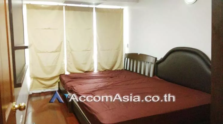 unit 2 Bedrooms  Condominium For Rent & Sale in Ploenchit, Bangkok  near BTS Ratchadamri (AA17275)