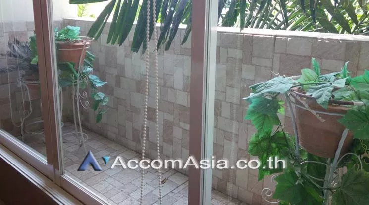  1  2 br Condominium For Rent in Ploenchit ,Bangkok BTS Ratchadamri at Baan Thanon Sarasin AA17276
