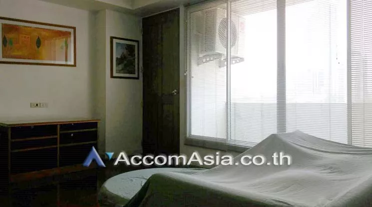  2 Bedrooms  Condominium For Rent & Sale in Ploenchit, Bangkok  near BTS Ratchadamri (AA17277)