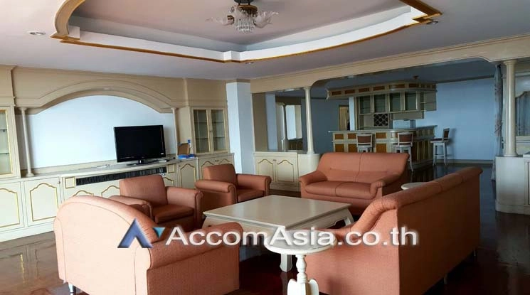  3 Bedrooms  Condominium For Rent & Sale in Sukhumvit, Bangkok  near BTS Ekkamai (AA17279)