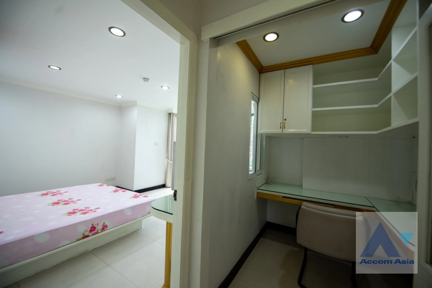 12  4 br Condominium for rent and sale in Sukhumvit ,Bangkok BTS Ekkamai at Oriental Tower AA17280