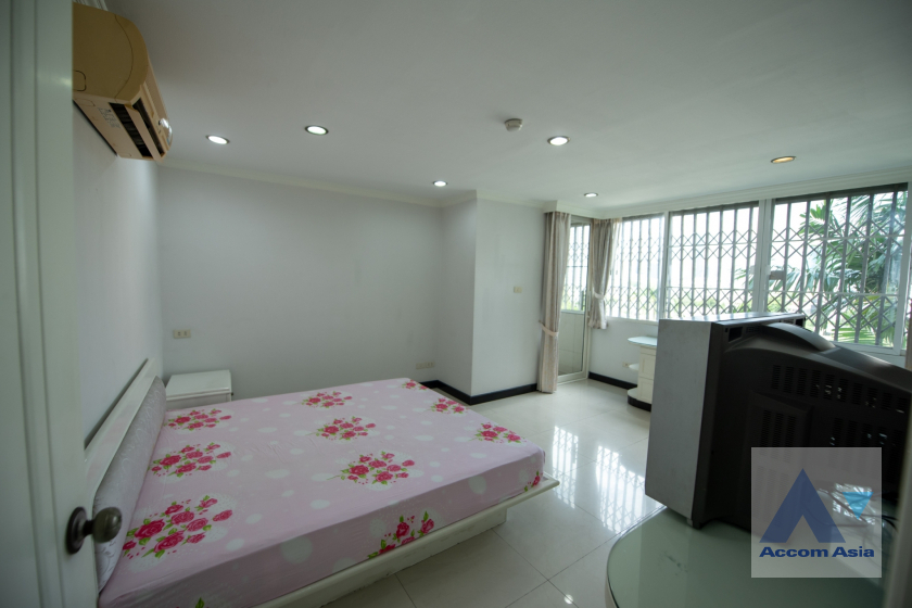 14  4 br Condominium for rent and sale in Sukhumvit ,Bangkok BTS Ekkamai at Oriental Tower AA17280