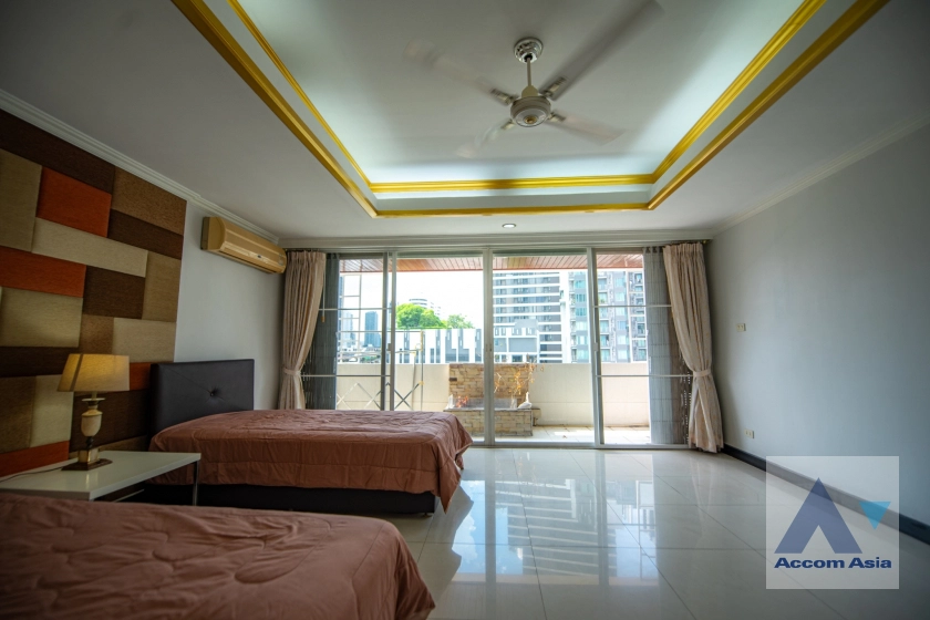 28  4 br Condominium for rent and sale in Sukhumvit ,Bangkok BTS Ekkamai at Oriental Tower AA17280