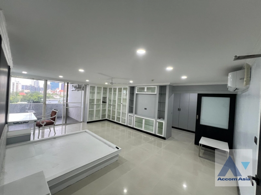 15  4 br Condominium for rent and sale in Sukhumvit ,Bangkok BTS Ekkamai at Oriental Tower AA17280