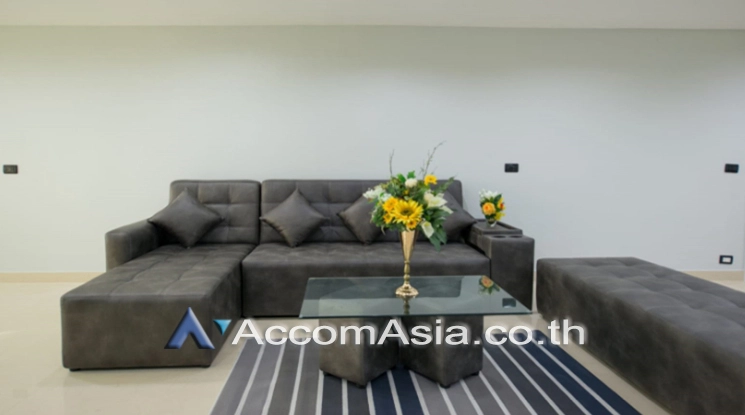 unitPet friendly |  3 Bedrooms  Condominium For Rent & Sale in Sukhumvit, Bangkok  (AA17281)