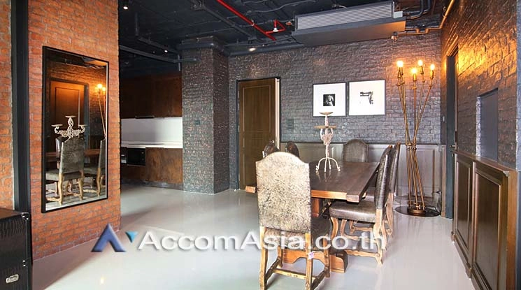 unitPet friendly |  3 Bedrooms  Condominium For Rent & Sale in Sukhumvit, Bangkok  near BTS Phrom Phong (AA17286)