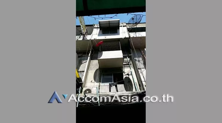 unit Shophouse For Sale in Sukhumvit, Bangkok  near BTS Nana (AA17294)