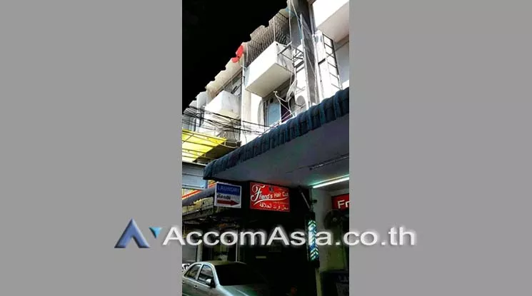  1  Shophouse For Sale in Sukhumvit ,Bangkok BTS Nana AA17294