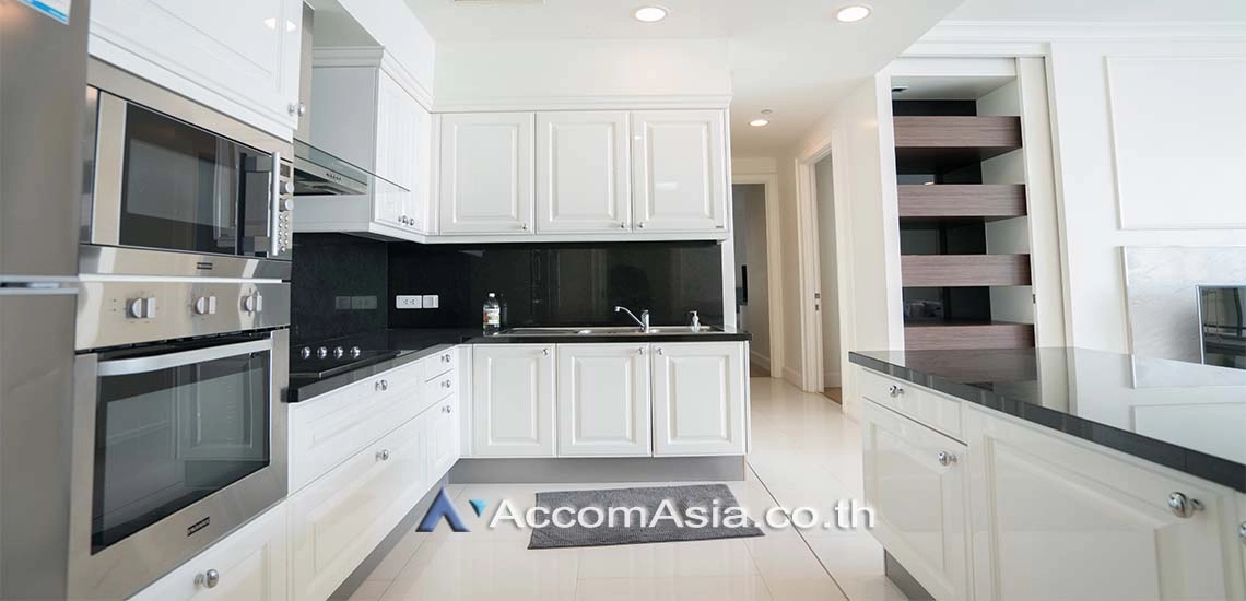 unit 3 Bedrooms  Condominium For Rent & Sale in Sukhumvit, Bangkok  near BTS Phrom Phong (AA17334)