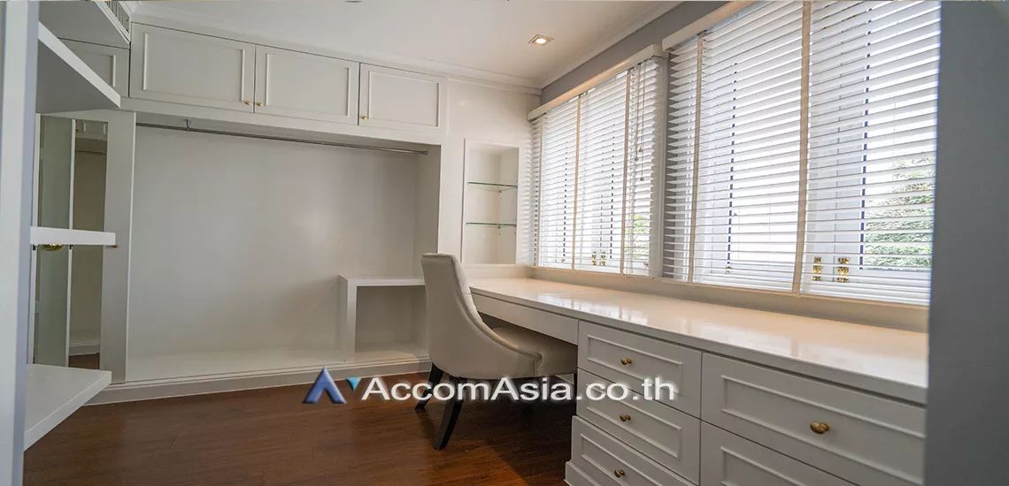 13  3 br Apartment For Rent in Sukhumvit ,Bangkok BTS Ekkamai at Exclusive Elegant Apartment AA17343