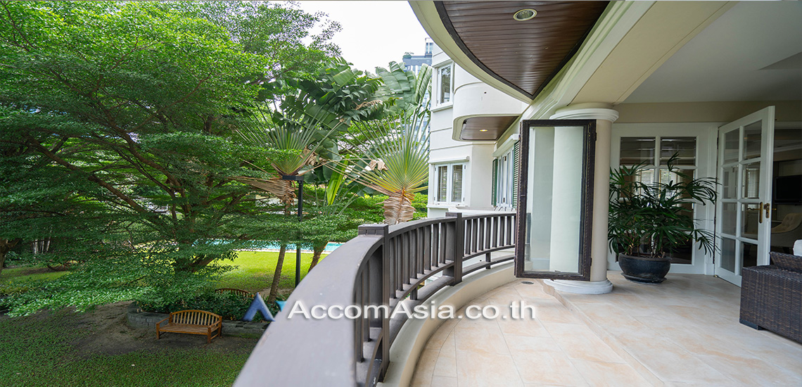 Pet friendly |  Exclusive Elegant Apartment Apartment  3 Bedroom for Rent BTS Ekkamai in Sukhumvit Bangkok