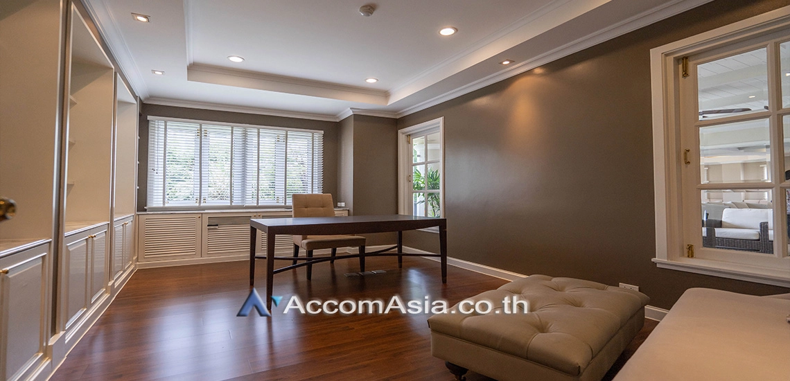 9  3 br Apartment For Rent in Sukhumvit ,Bangkok BTS Ekkamai at Exclusive Elegant Apartment AA17343