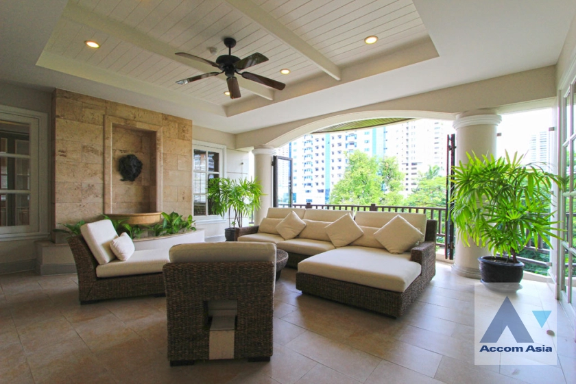 unitPet friendly |  3 Bedrooms  Apartment For Rent in Sukhumvit, Bangkok  near BTS Thong Lo (AA17345)