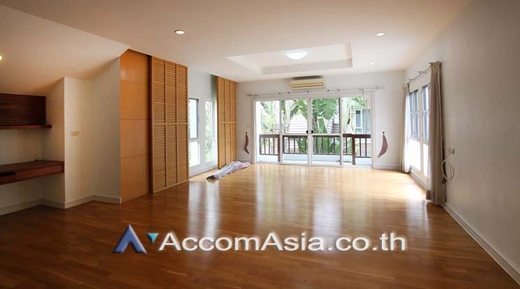 11  4 br House For Rent in Sukhumvit ,Bangkok BTS Thong Lo at Privacy and Peaceful AA17366