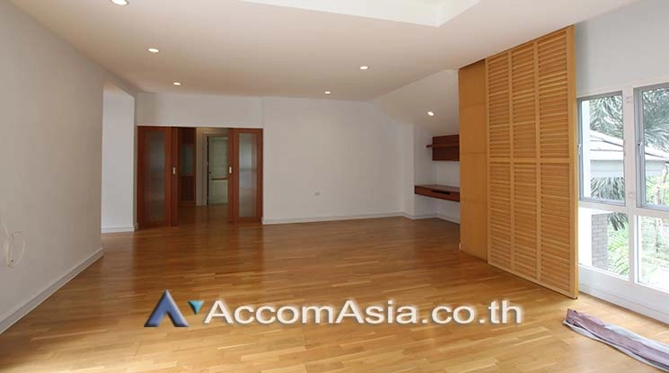 12  4 br House For Rent in Sukhumvit ,Bangkok BTS Thong Lo at Privacy and Peaceful AA17366