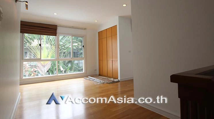9  4 br House For Rent in Sukhumvit ,Bangkok BTS Thong Lo at Privacy and Peaceful AA17366