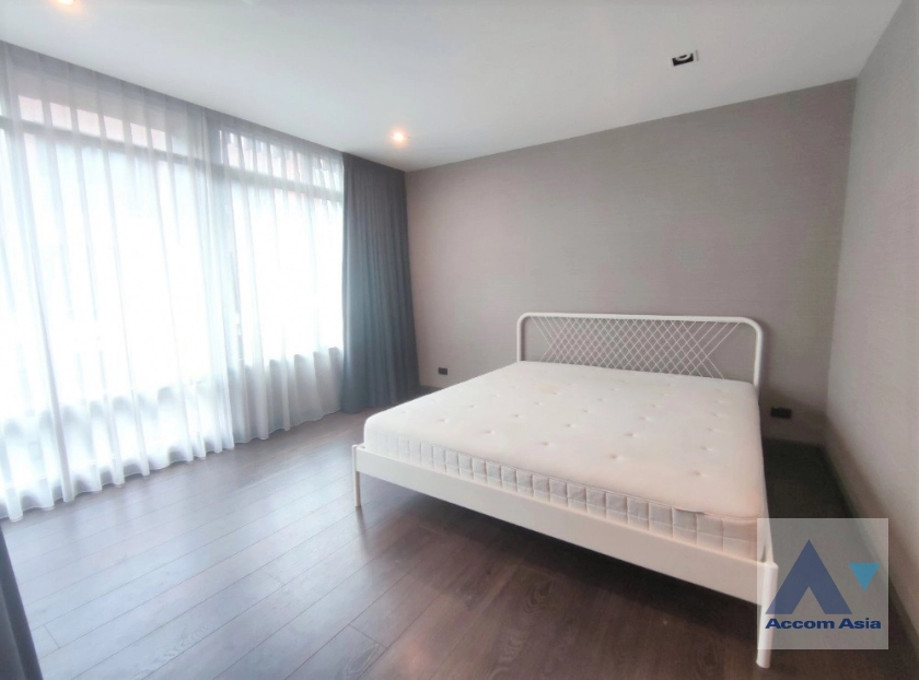 8  3 br Townhouse for rent and sale in Sukhumvit ,Bangkok BTS Ekkamai at The Park lane 22 AA17367