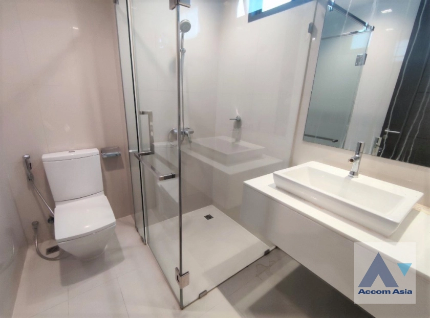 14  3 br Townhouse for rent and sale in Sukhumvit ,Bangkok BTS Ekkamai at The Park lane 22 AA17367