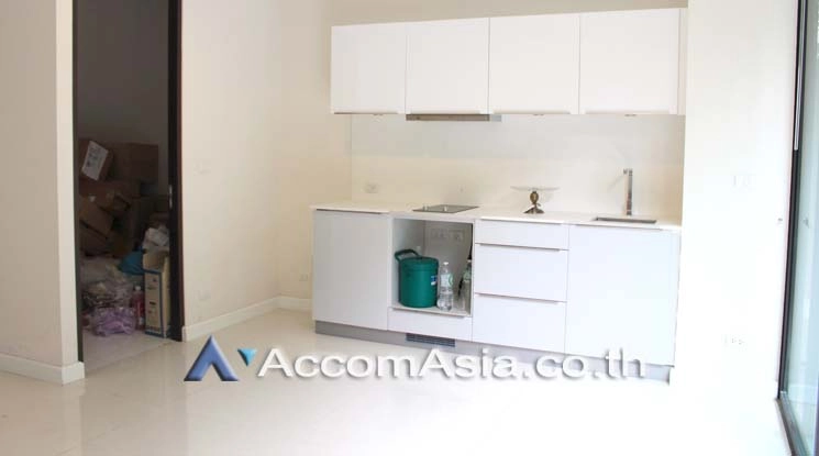 6  3 br Townhouse for rent and sale in Sukhumvit ,Bangkok BTS Ekkamai at The Park lane 22 AA17367
