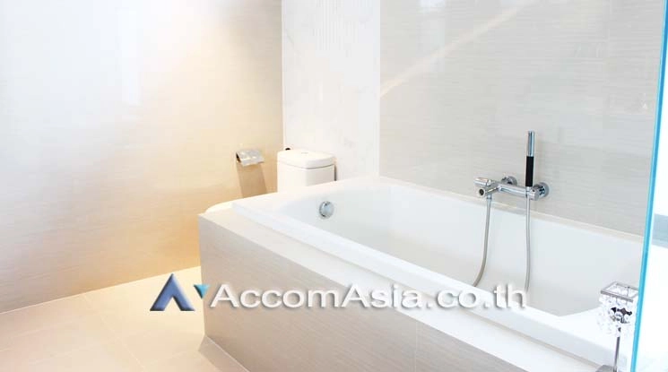 8  3 br Townhouse for rent and sale in Sukhumvit ,Bangkok BTS Ekkamai at The Park lane 22 AA17367