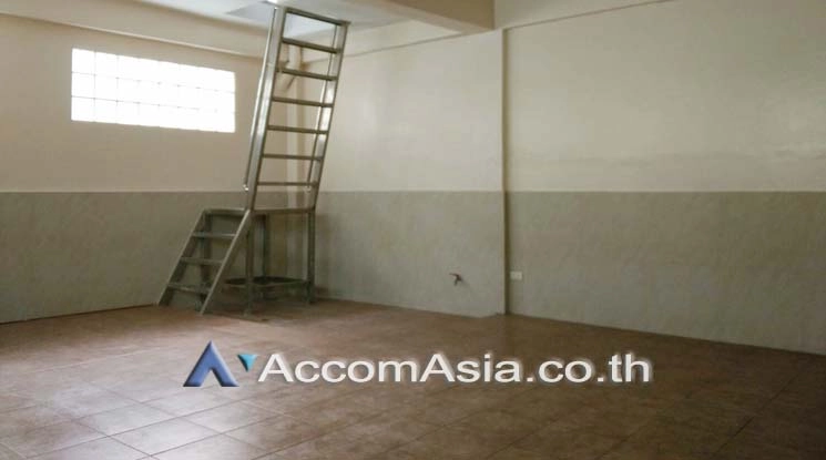 9  5 br Townhouse for rent and sale in Sathorn ,Bangkok BTS Surasak AA17368