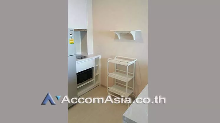  1 Bedroom  Condominium For Rent & Sale in Sukhumvit, Bangkok  near BTS Ekkamai (AA17414)