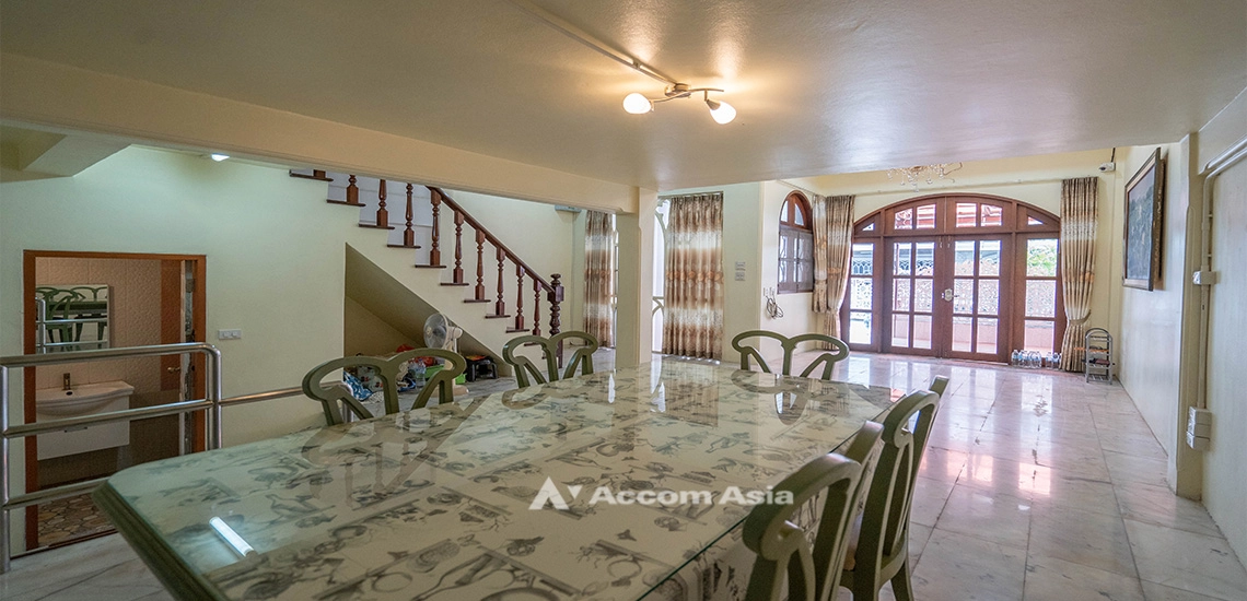 unitHome Office |  5 Bedrooms  House For Rent in Sukhumvit, Bangkok  near BTS Ekkamai (AA17416)