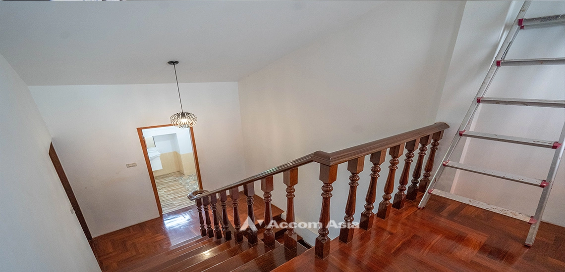 6  5 br House For Rent in Sukhumvit ,Bangkok BTS Ekkamai at Ekkamai Villas AA17416