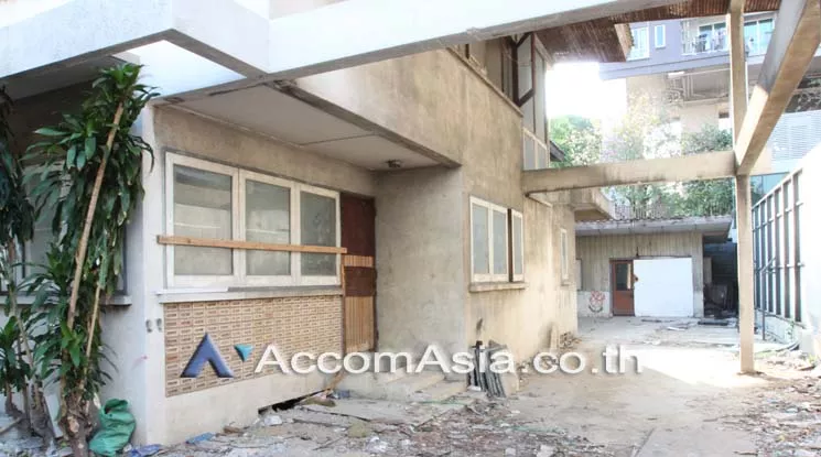 Home Office |  Retail / showroom For Rent in Sukhumvit, Bangkok  near BTS Thong Lo (AA17446)