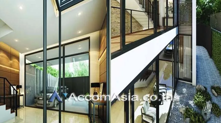  3 Bedrooms  Townhouse For Sale in Phaholyothin, Bangkok  near BTS Victory Monument (AA17461)