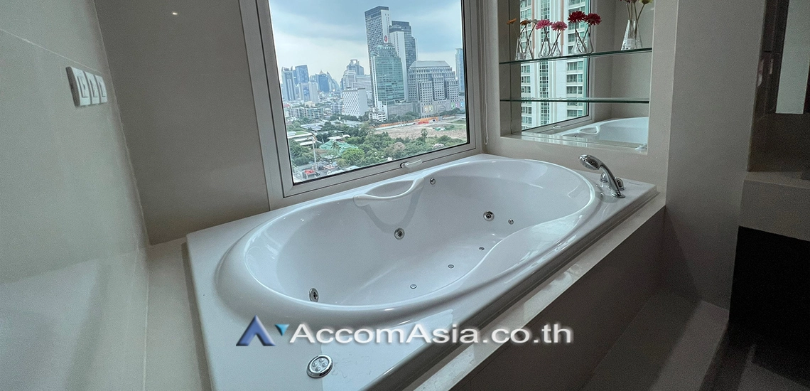 23  3 br Condominium For Rent in Ploenchit ,Bangkok BTS Chitlom at The Park Chidlom AA17468
