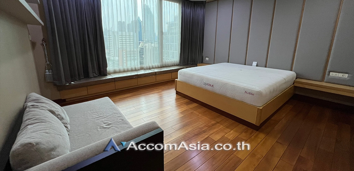 16  3 br Condominium For Rent in Ploenchit ,Bangkok BTS Chitlom at The Park Chidlom AA17468