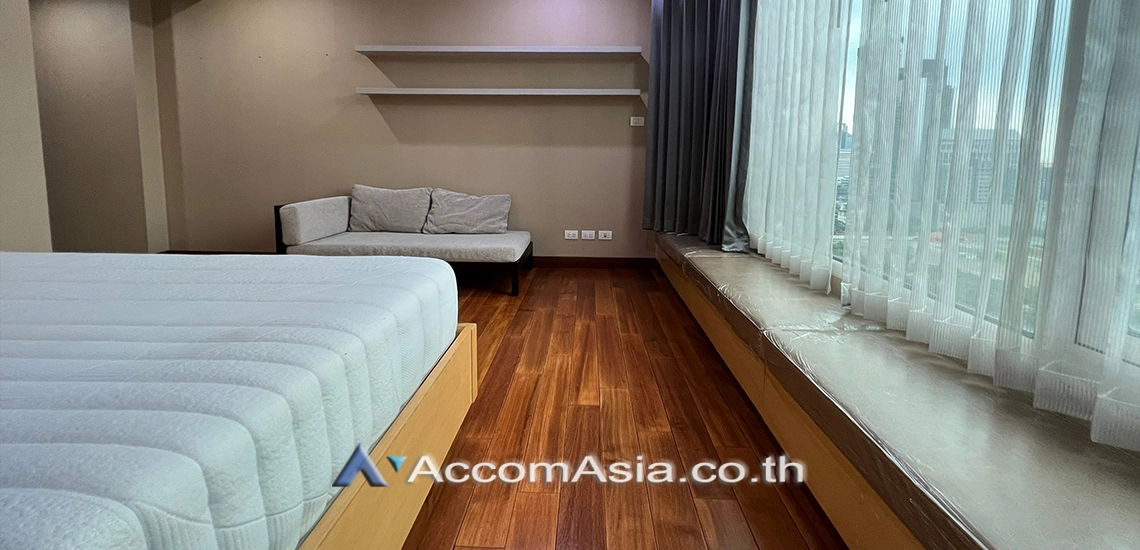 20  3 br Condominium For Rent in Ploenchit ,Bangkok BTS Chitlom at The Park Chidlom AA17468